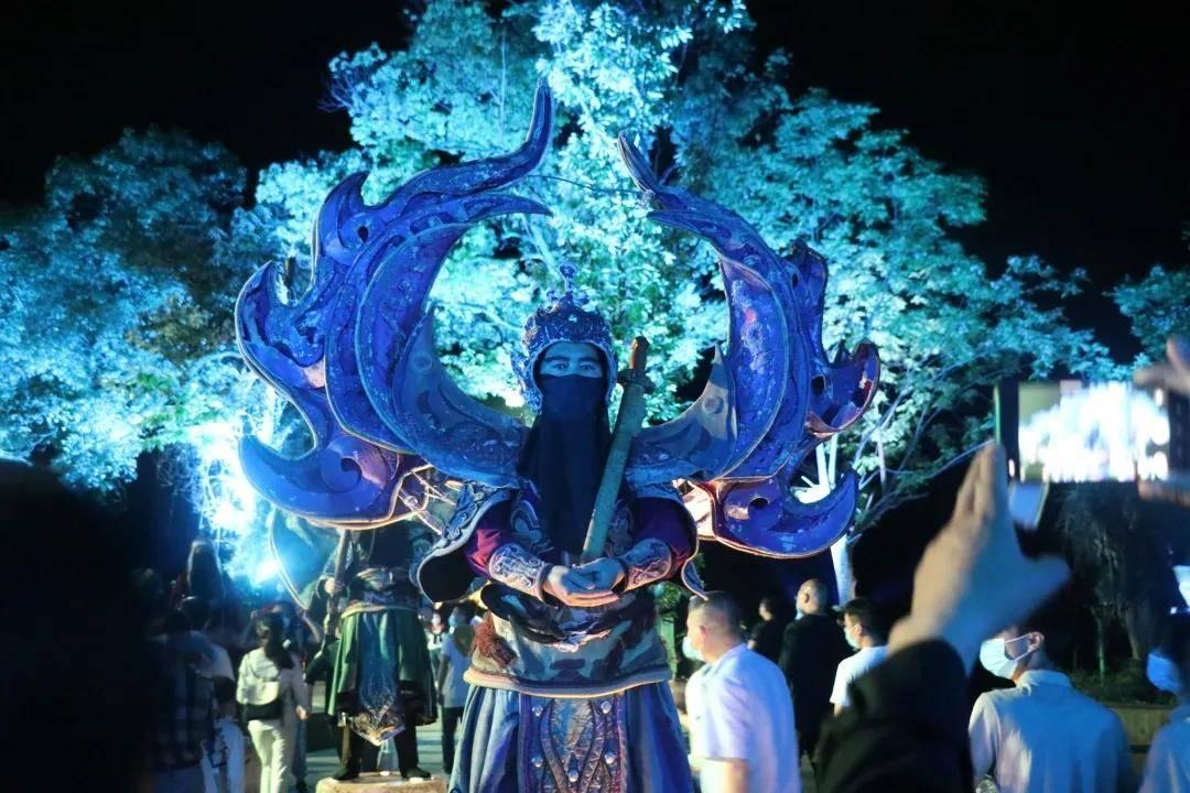 研究秦汉史看的几本专业书籍